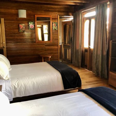 Hostal Zafiro ميندو المظهر الخارجي الصورة