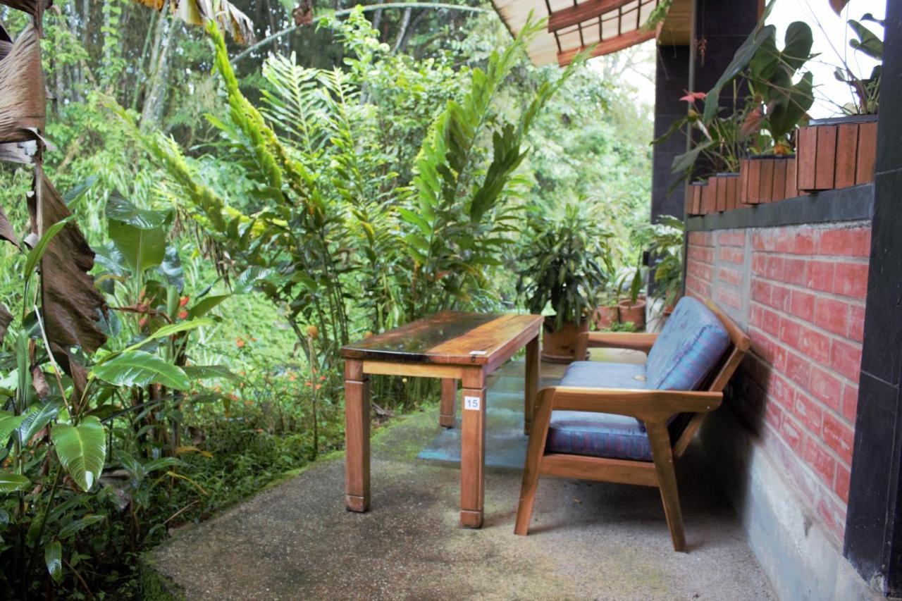 Hostal Zafiro ميندو المظهر الخارجي الصورة