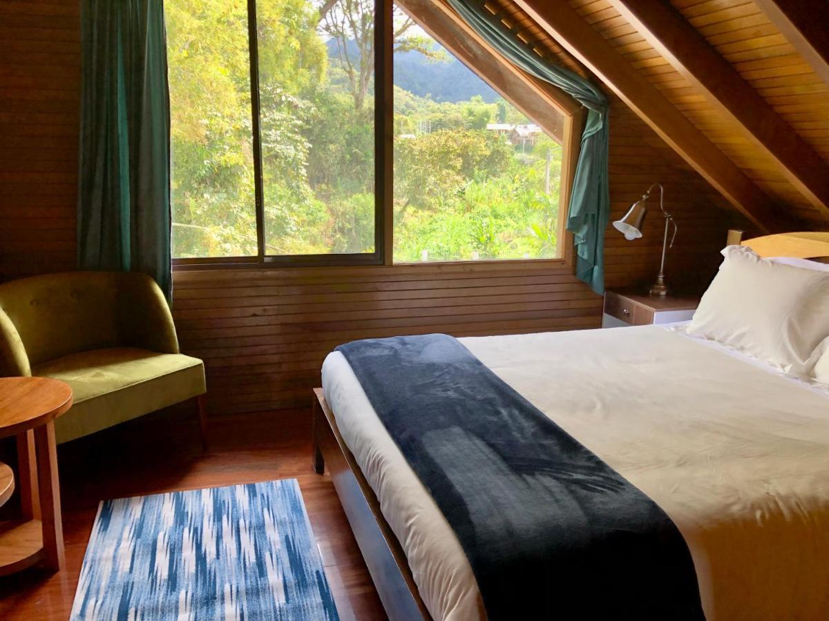 Hostal Zafiro ميندو المظهر الخارجي الصورة