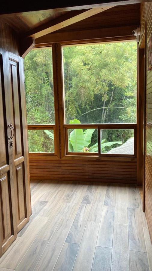 Hostal Zafiro ميندو المظهر الخارجي الصورة