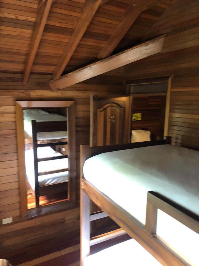 Hostal Zafiro ميندو المظهر الخارجي الصورة